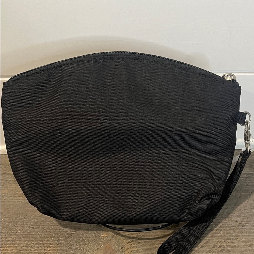Travelon RFID Blocking Zip Close Organizer Pouch Bag Nylon Wristlet Black - NWT - Picture 4 of 8